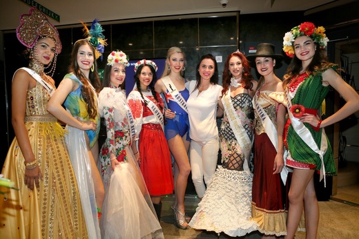 Visit the Naples, Best National Costume