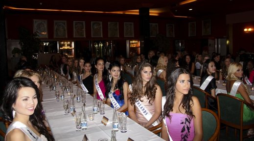 img_0485_u-stolu_net.jpg