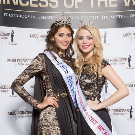 TOP MÓDa KROMĚŘÍŽ 2013 - Carmen Isabel Hernandez
