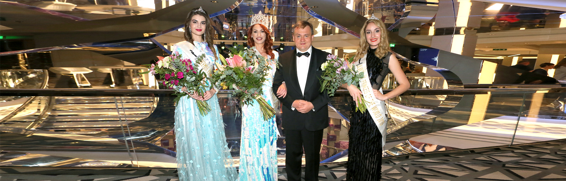 MIssprincess 2019 - three finalist with director Krča